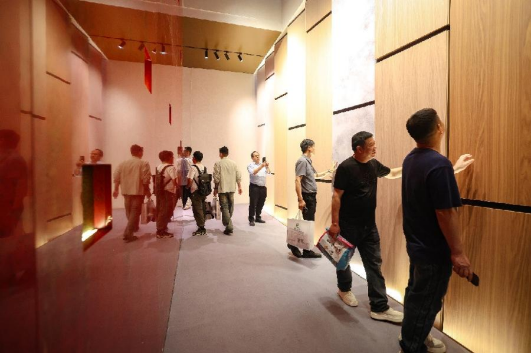 2026廣州定制家居展-三棵樹(shù)小森板參展紀(jì)要1454